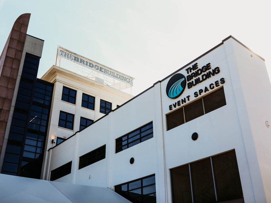 The Bridge Building in Downtown Nashville {{brizy_dc_image_alt imageSrc=