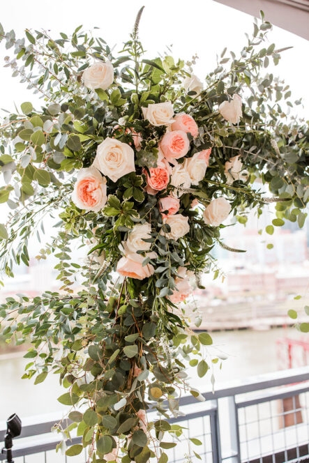 Classic Natural Ceremony Decor